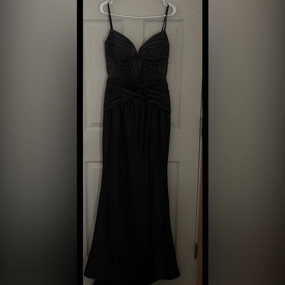 Elegant Black Women's Skirt